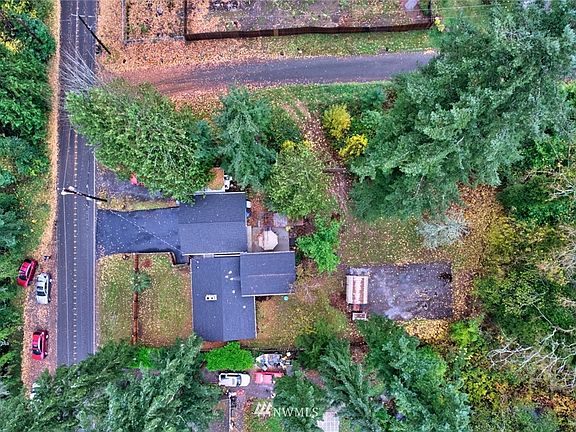 2nd image of 5325 180th St SW