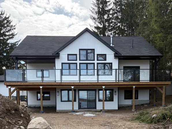 1380 Island View Dr, Selwyn, ON K0L 1T0