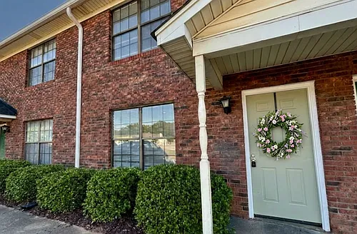 1216 N Main St #B8 Photo 1