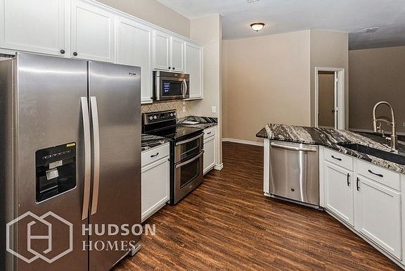 2nd image of 301 Regal Ct