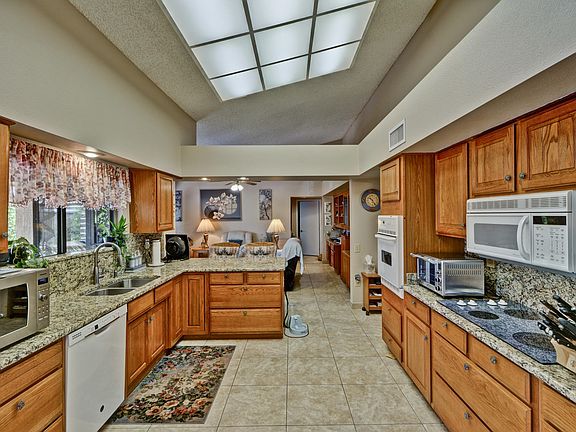4th image of 14728 W Ravenswood Dr