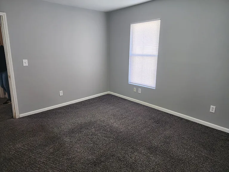 533 N Sunnyside Ave — Photo 7