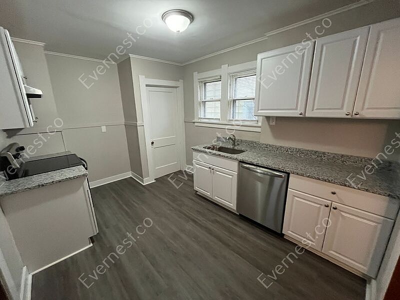 3722 Revere Dr, Toledo, OH 43612 Zillow