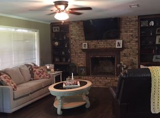 709 Price St, Logansport, LA 71049