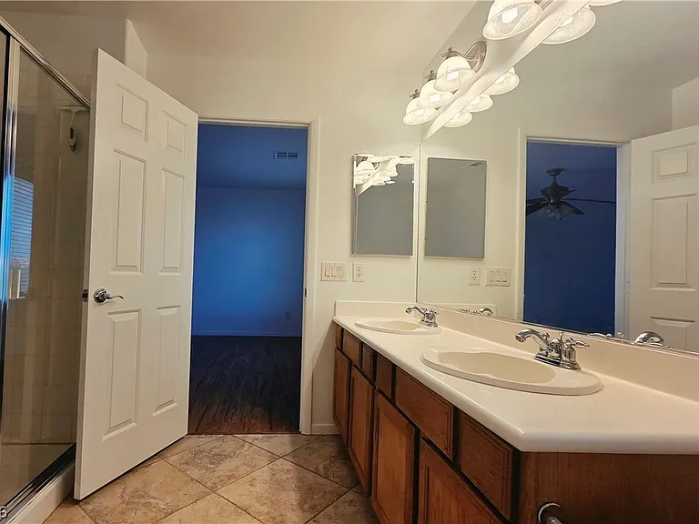 7642 Good Fortune Ct — Photo 32