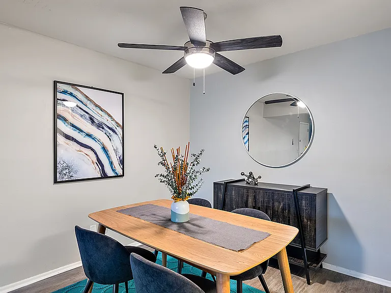 Arbor Haus Apartments - Ann Arbor, MI — Photo 13