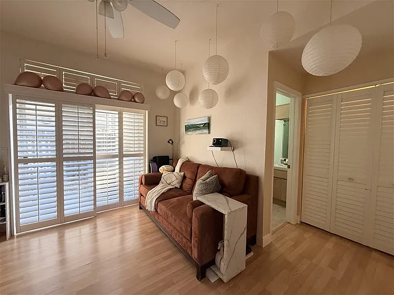3043 Woods Cir — Photo 11