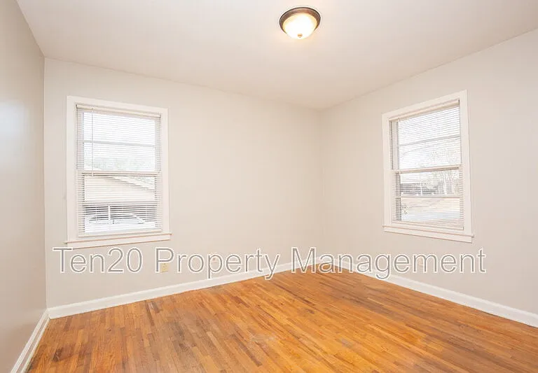 4264 Yates Dr — Photo 11