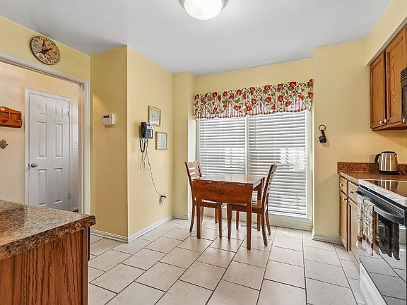 4th image of 11598 Overleigh Dr