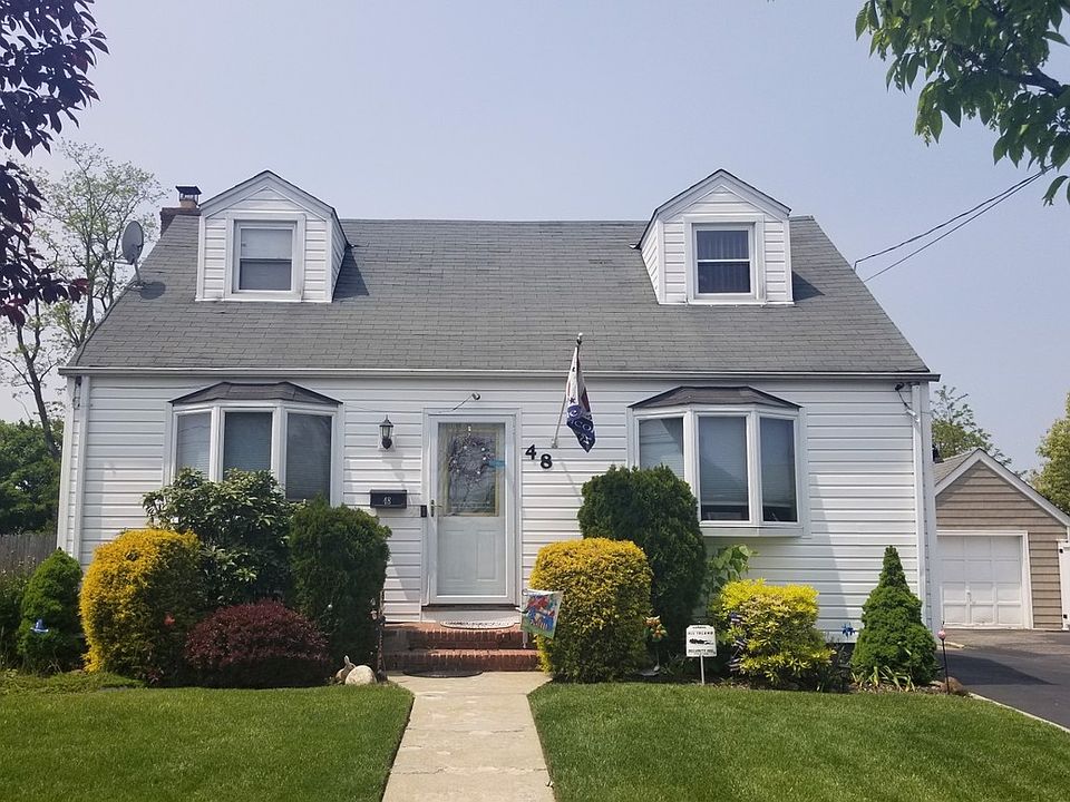 1st image of 48 Walnut Ave E