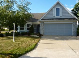 572 Lantern Walk, Valparaiso, IN 46385