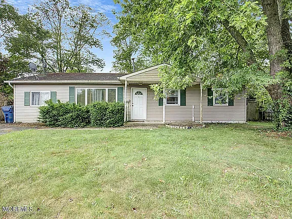 406 Chamberlain St — Photo 1