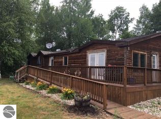 3848 SE County Line, Shepherd, MI 48883