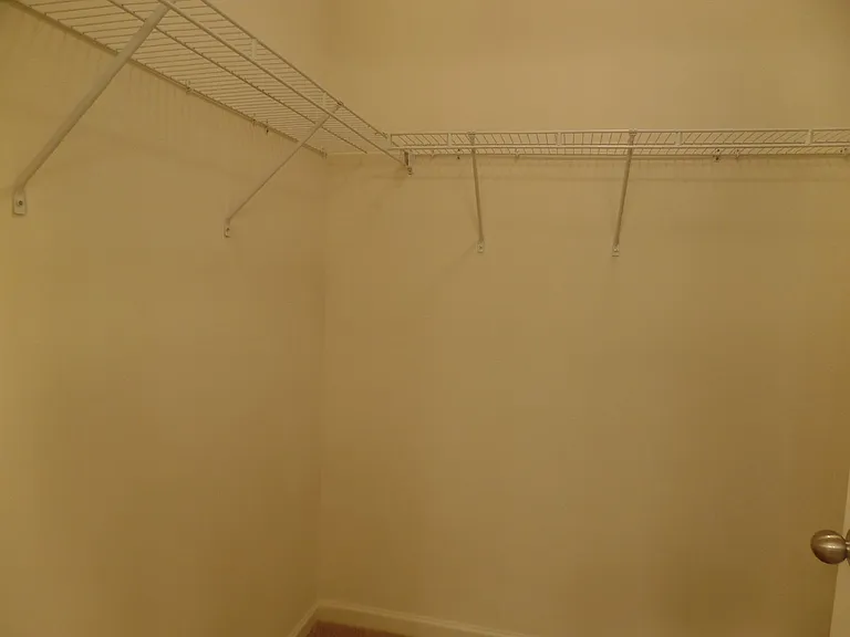 5353 Nottinghamshire Ln — Photo 35