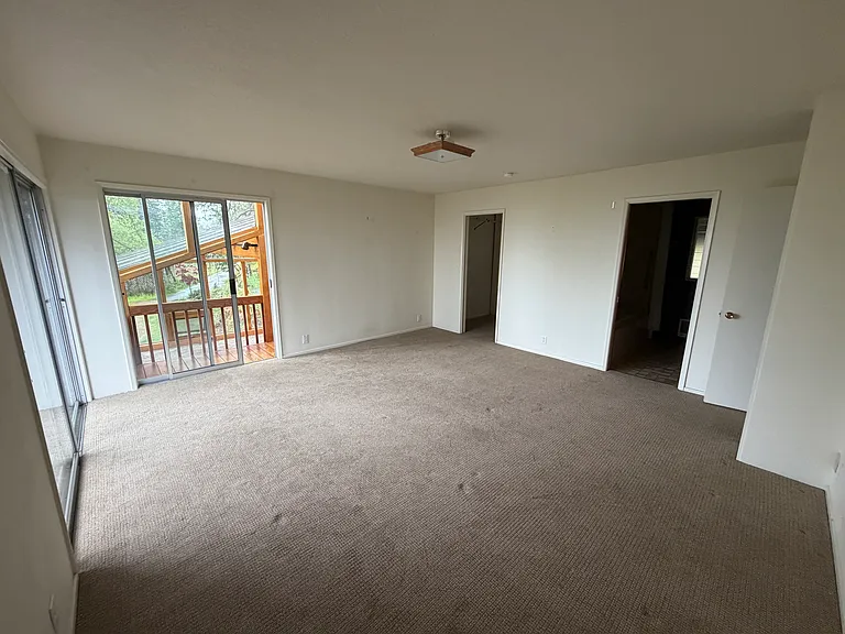 110 Terrace St — Photo 14