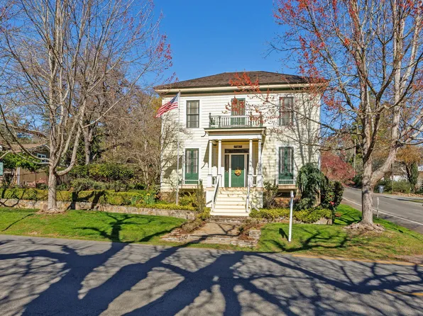 320 S Oregon St, Jacksonville, OR 97530