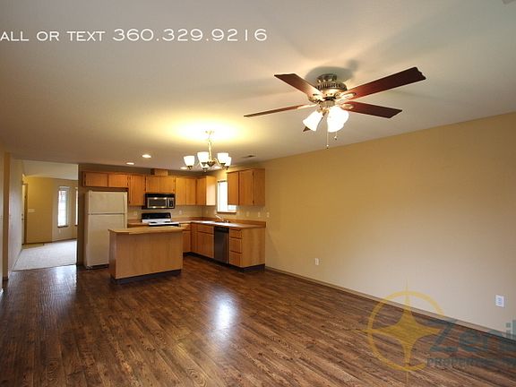 4th image of 15906 NE 90th St