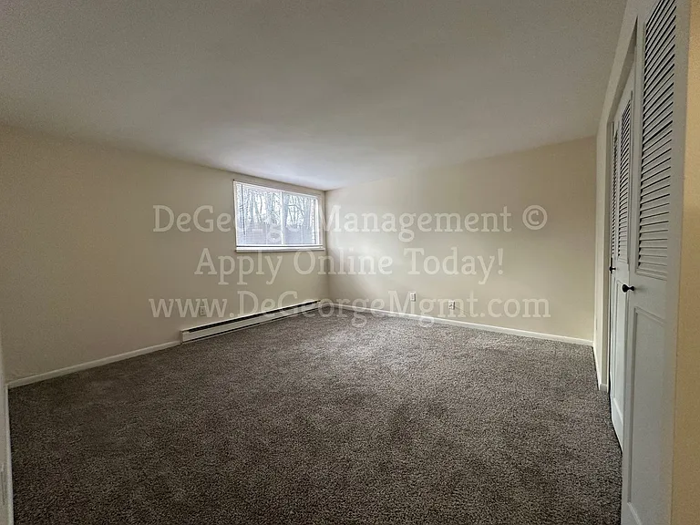 Parkview Apartments — Photo 94