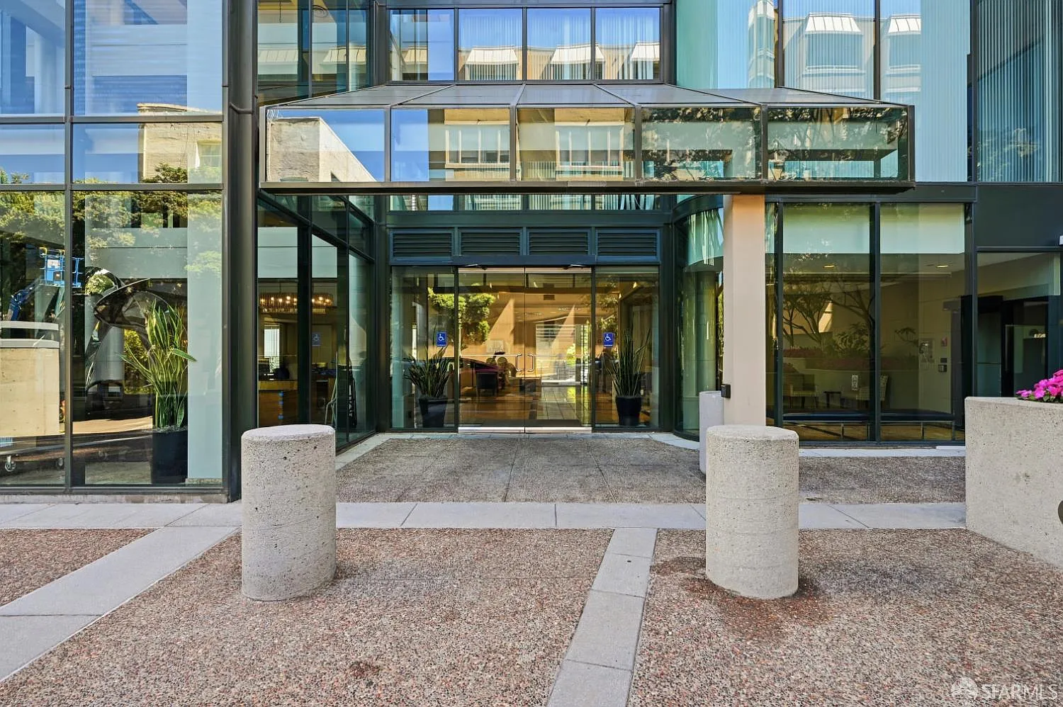 1 Daniel Burnham Court #315 - Photo 4
