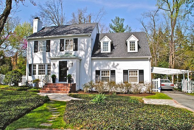 1st image of 213 Lawton St