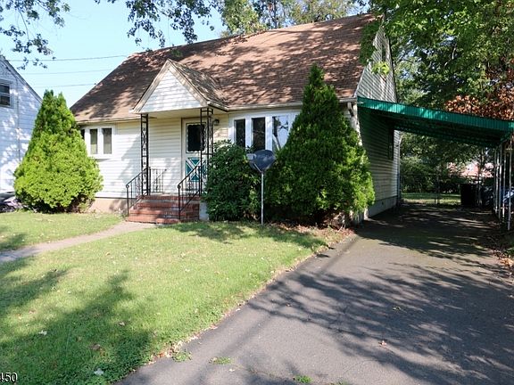 2nd image of 2 Marion Ct