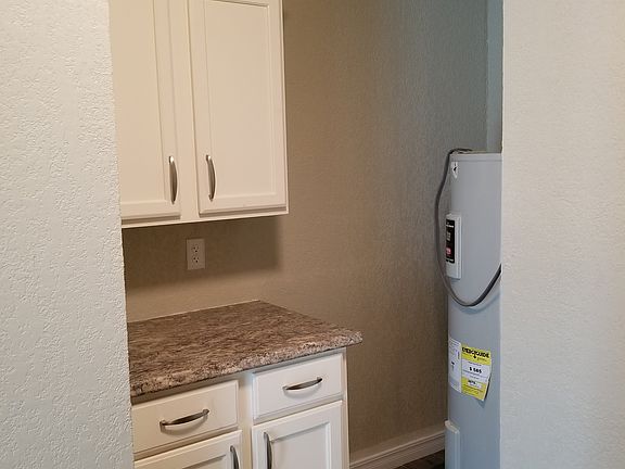 4th image of 907 La Manda Blvd
