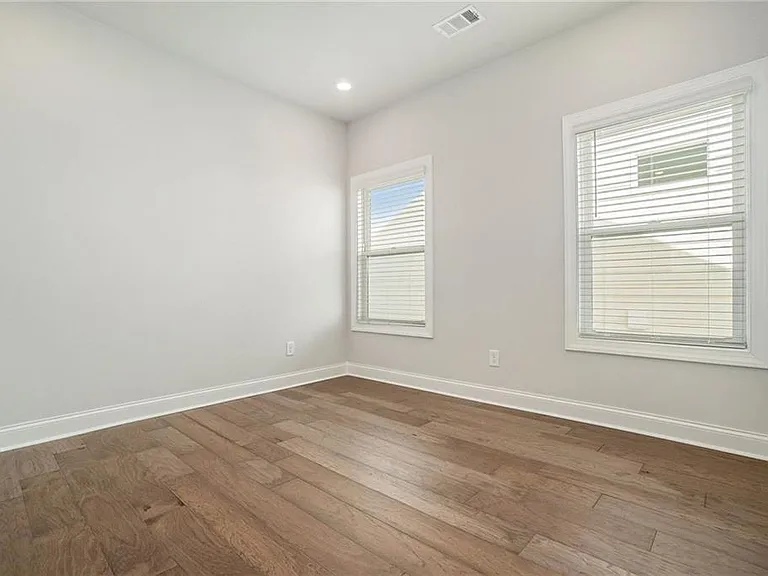 106 Basil St — Photo 10