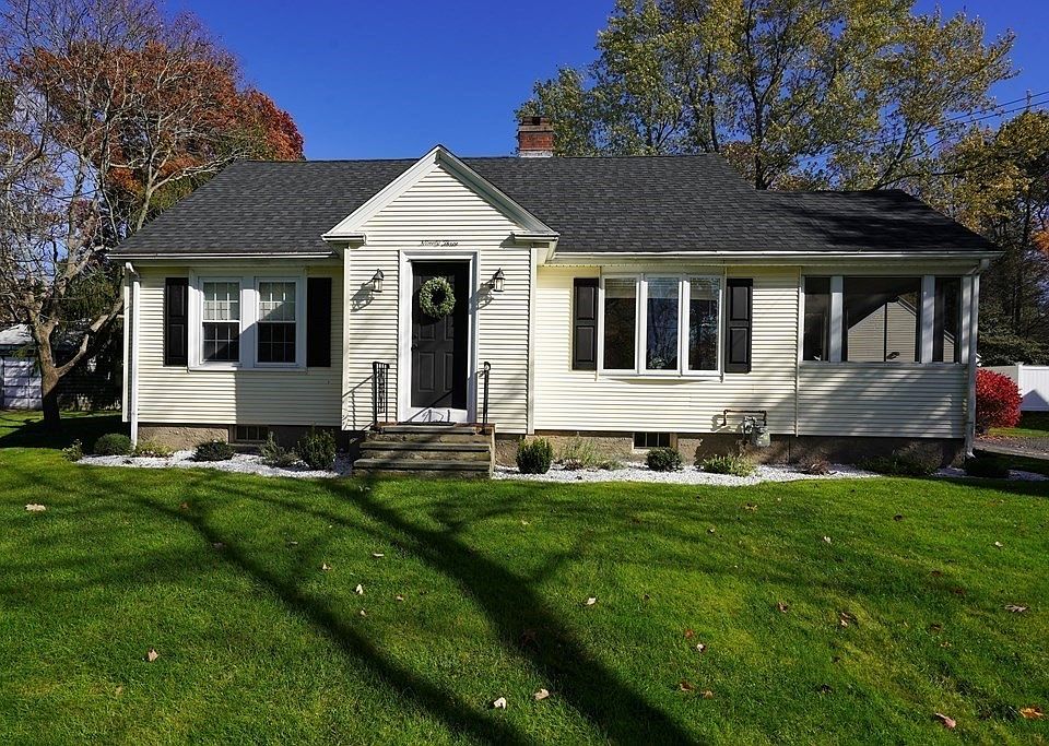 93 Grove St, Plainville, MA 02762 Zillow