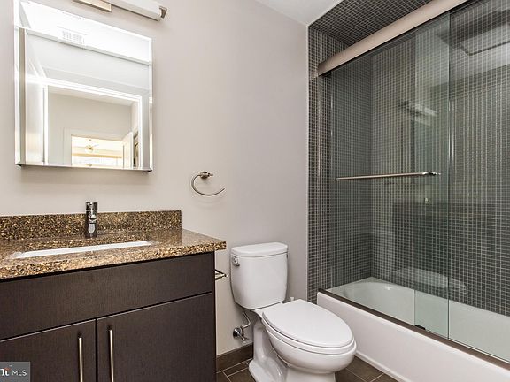 4th image of 1646 S 12th St #202