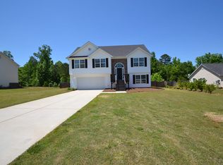 210 Rainbow Ln, Winder, GA 30680