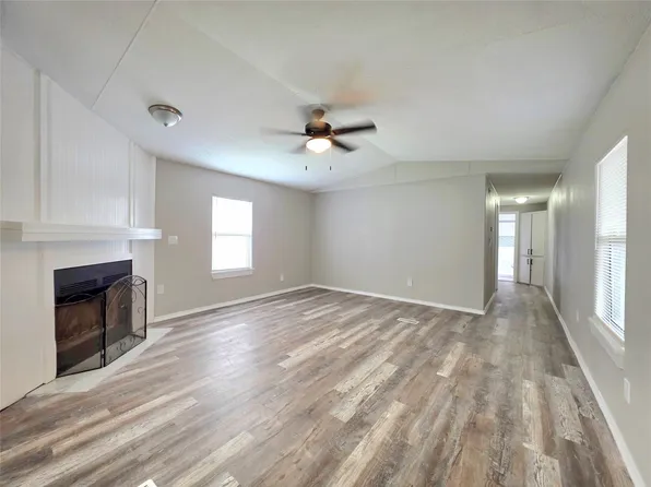 310 Paddock St Trailer 6, Willis, TX 77378