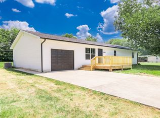 145 S East St, Crothersville, IN 47229