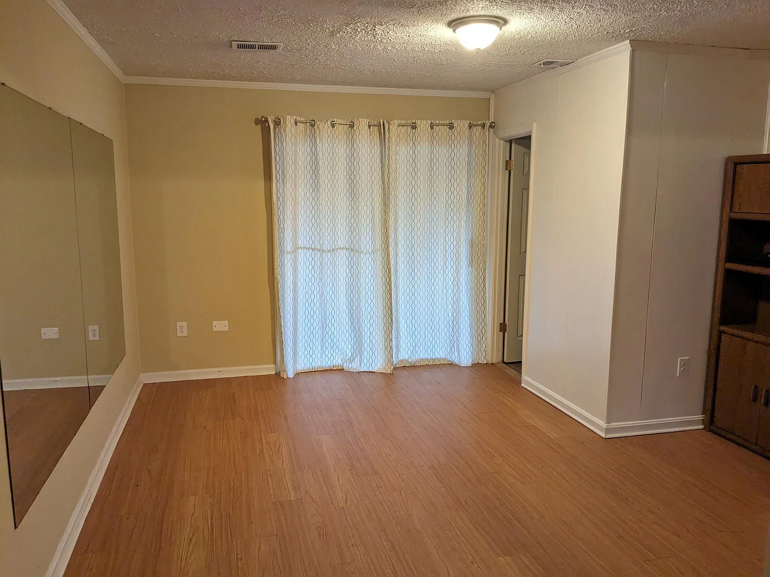 1 bed, 578 sqft, $1,290 — Photo 4