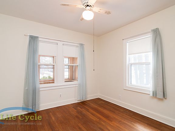 5th image of 829 Patterson Ave SE