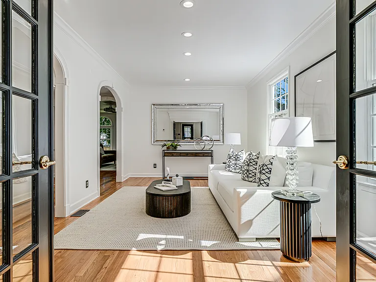 Elegant formal living room