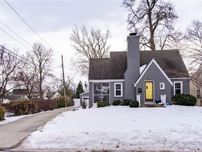 2715 W 49th Ter, Westwood, KS, 66205