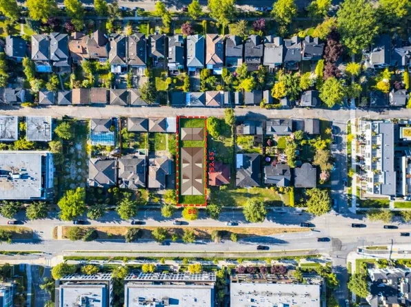 275 King Edward Ave W, Vancouver, BC V5Y 2J1