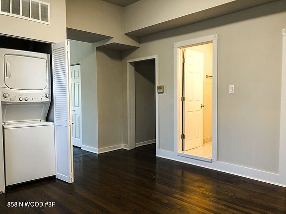 5th image of 858 N Wood St #4356351
