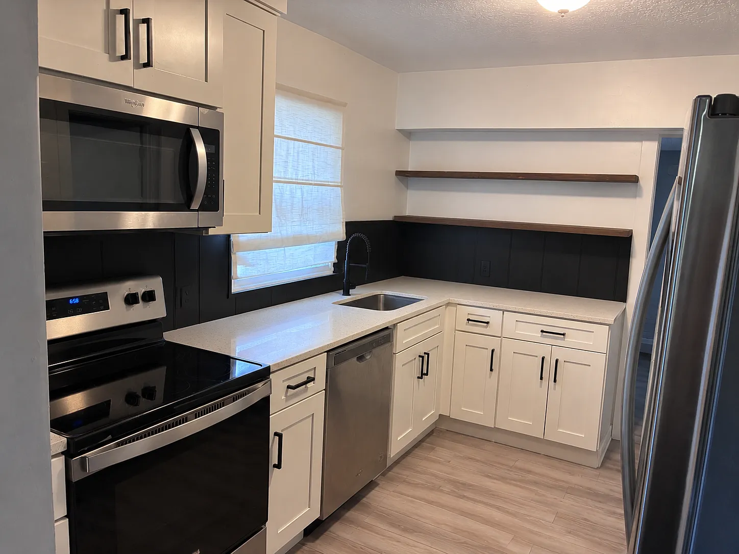 2 bed, 1391 sqft, $2,600 — Photo 3