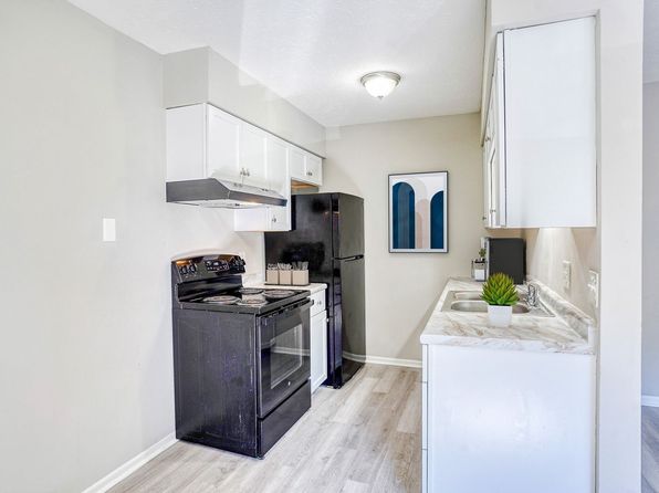 429 Wingate Rd APT 10