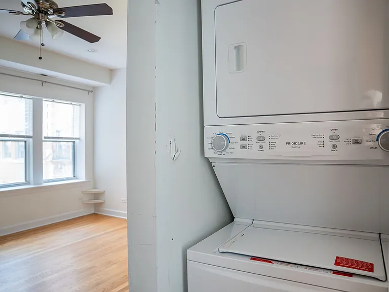Gunnison Condos — Photo 10