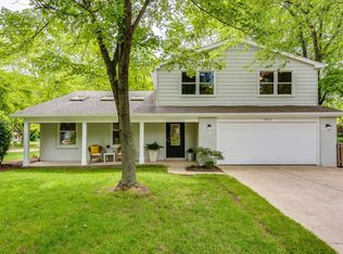 1612 Aztec Cir, Naperville, IL 60563
