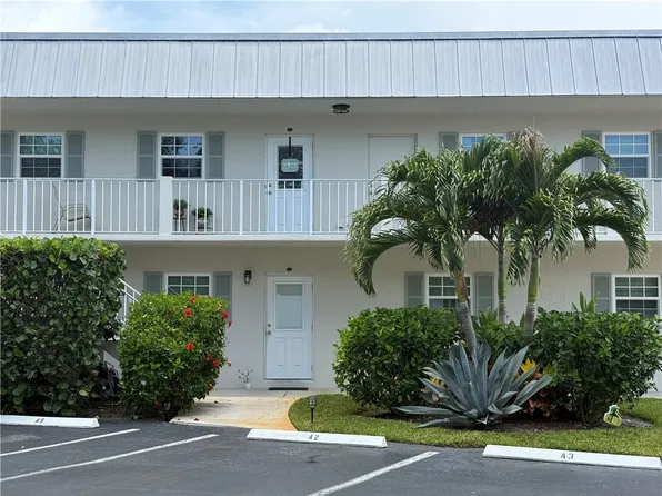 900 Jasmine Ln #102A, Vero Beach, FL 32963