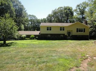 38 Sugarbush Dr, Guilford, CT 06437