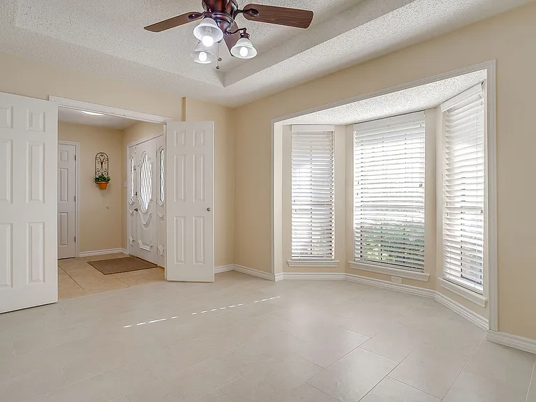 4013 Timberidge Dr — Photo 4