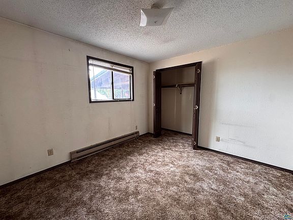 4th image of 701 Preston St