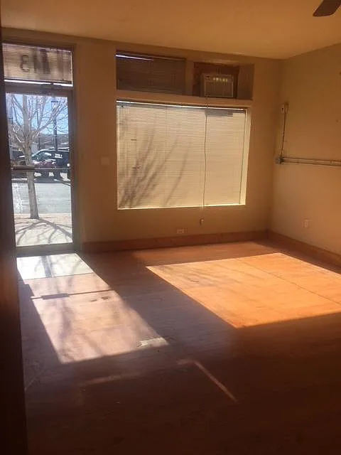 Studio, 400 sqft, $950 — Photo 3