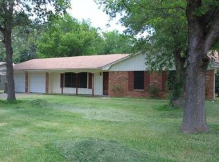 2001 Wayside Dr, Bryan, TX 77802
