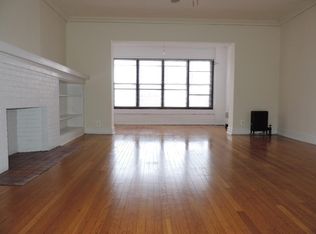 903 Main St, Evanston, IL 60202