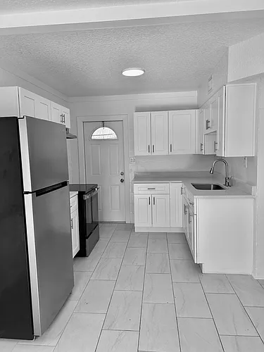 735 S Washinton Ave Photo 1